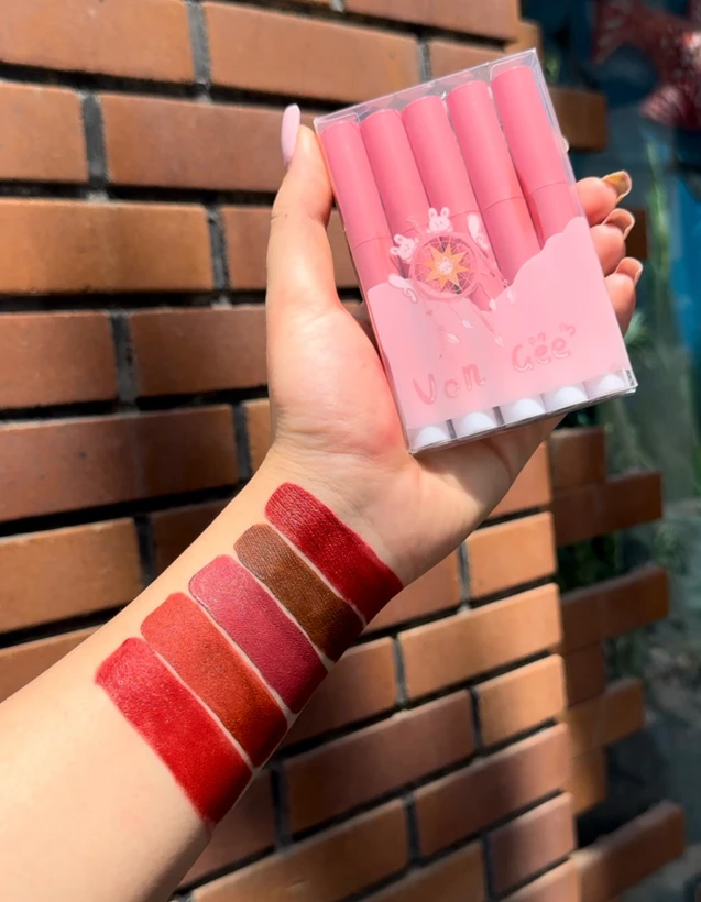 پک رژلب کره ای ۵عددی مات پک رژلب کره ای ۵عددی مات