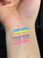 خط چشم رنگیcolor در 6 رنگ