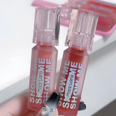 لیپ گلاس رنگی میس لارا