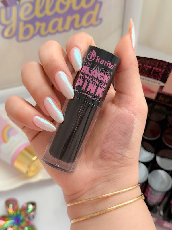 لیپ گلاس Karite مدل Black Pink لیپ گلاس Karite مدل Black Pink